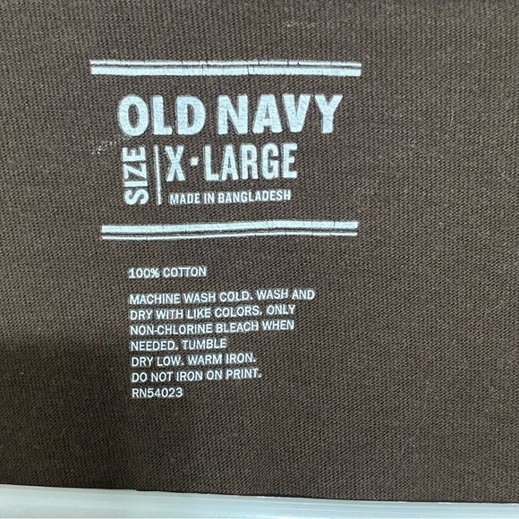 Old Navy Brown Crew Neck T-Shirt - Picture 3 of 3